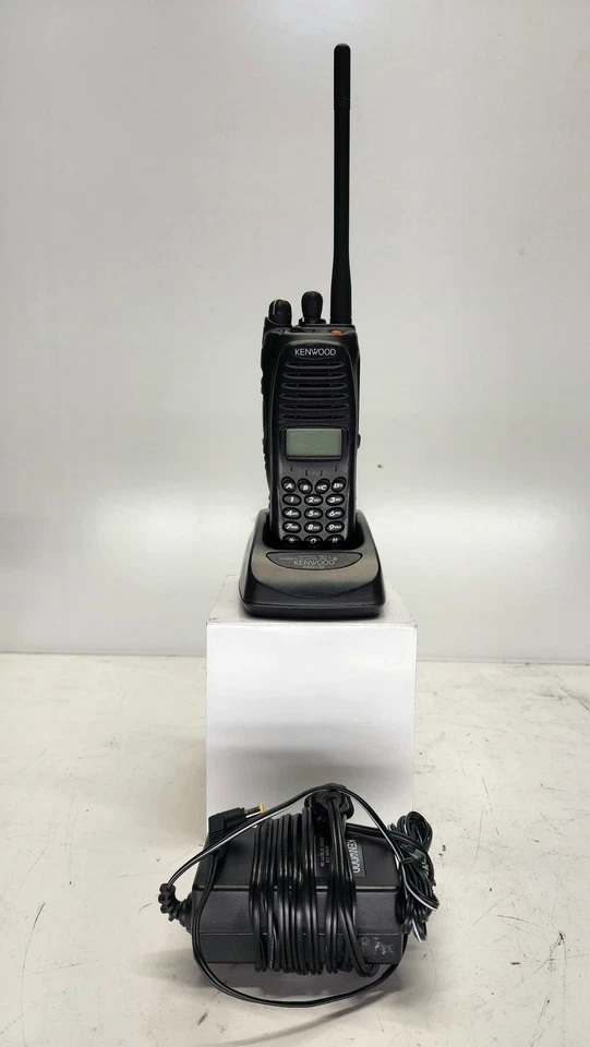 Kenwood TK5210 TK-5210-K3 Versión 3.0 P25 Conv VHF 136-174 Digital AES/DES Encry Foto 1 de 4