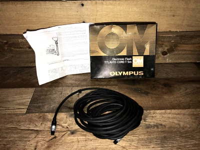 Olympus OM TTL Auto flash cord T5M - Image 1 of 3