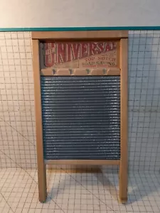 VINTAGE NATIONAL WASHBOARD COMPANY No 134 The Universal Chicago Made In USA - Picture 1 of 16