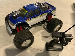 kyosho GIGA CRUSCHER - Photo 1 sur 11