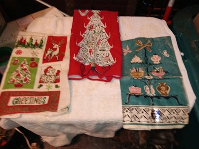 Lot of 3 vintage tea towels one not used and 2 unused - Image 1 of 4