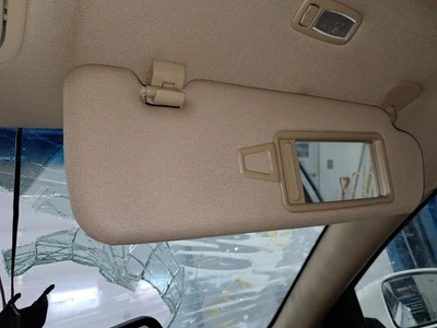 Parasol izquierdo usado se adapta a: Hyundai Sonata 2013 techo de metal iluminado sin su Foto 1 de 4