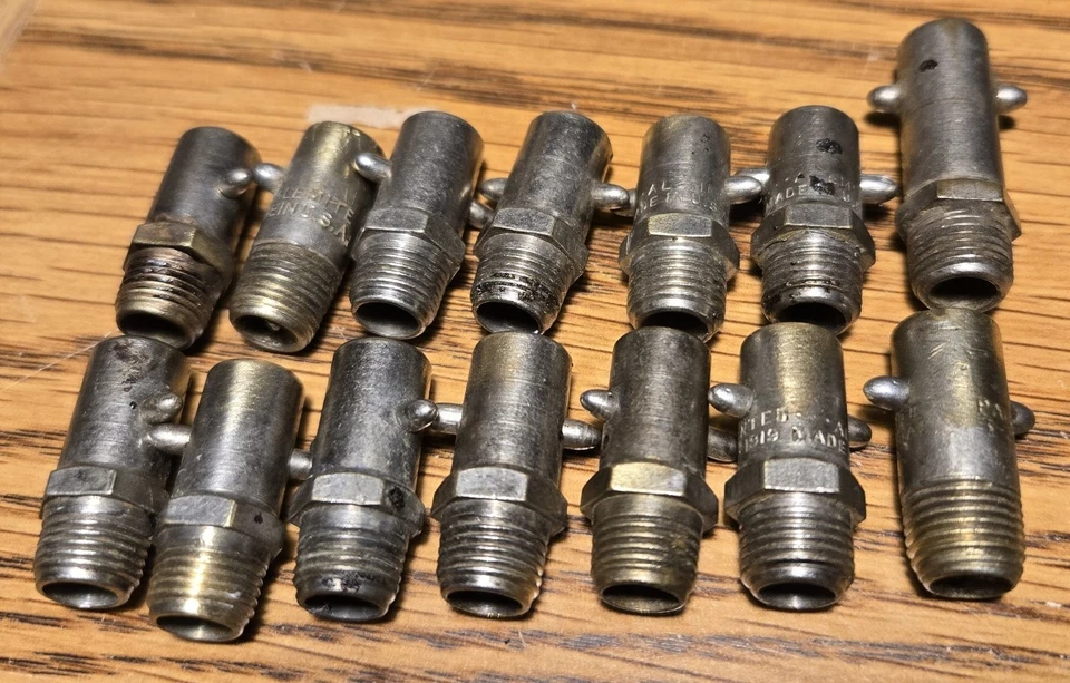 Lot of 14 Alemite  Std Button Head Grease Fitting, 1/2" NPT Thread - Image 1 of 1
