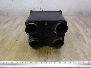 1987 Yamaha XVZ1200 Venture Royale Y725-1) air box filter housing - Picture 1 of 12