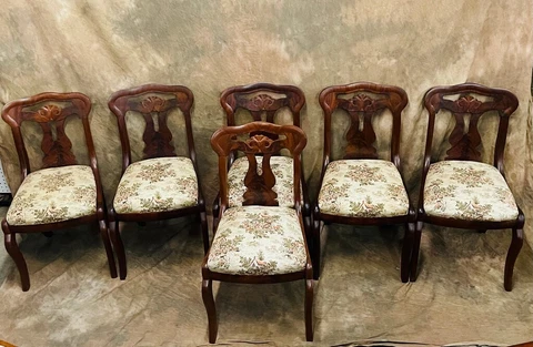 Set of 6 c. 1830 Boston Gondola (Empire) Carved Mahogany saber-leg dining chairs Cover