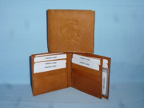 MICHIGAN STATE SPARTANS   Leather BiFold Wallet    NEW    brown 4 + Cover