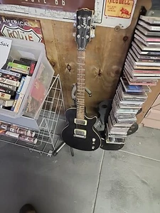 Gibson-Baldwin Epoch Les Paul 2000s - Black, Plus Fender 15G Amp  - Picture 1 of 1