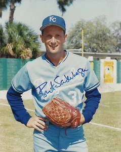 Bret Saberhagen Autographed Signed 8x10 Photo - MLB Royals Mets Red Sox - w/COA - Picture 1 of 1
