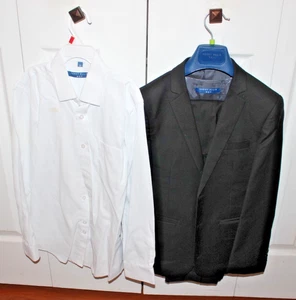 Perry Ellis  Boy's 3-Pc Solid Blk Suit- Shirt, Jacket, Vest and Pants  - Size 10 - Picture 1 of 13