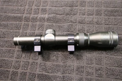 Tasco Bantam 1.5-4.5x20 Shotgun Scope Pro Shot Reticle Matte Black JS 9602 .99 - Image 1 of 3