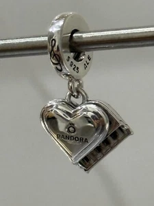 PANDORA CHARM - GRAND PIANO HEART 925 Sterling Silver NEW 799101C01 - Picture 1 of 4