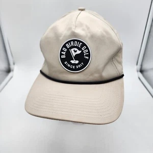 Cappello Bad Birdie Flag Patch Corda Berretto Golf Regolabile Beige Tan Snapback RN158230 - Foto 1 di 8