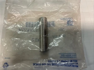 OEM # 15592274 GM General Motors AC DELCO OEM new Engine Clutch Pedal SPACER - Picture 1 of 2