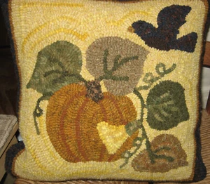 Pumpkin With Crow Rug Hooking Paper Pattern - Prairie Road Designs - Picture 1 of 3