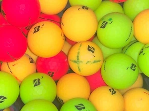 36 pelotas de golf Bridgestone e12 de color mate usadas suaves colores mezclados - grado 3A AAA - Imagen 1 de 2
