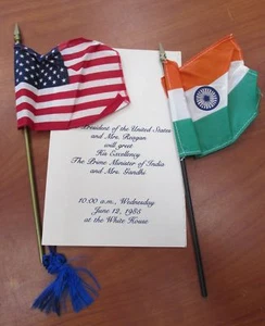 1985 White House Visit Ronald Regan & India Rajiv Gandhi Program w/Flags - Picture 1 of 3