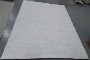 WHITE 5'-3" x 7'-6" Back Stain Rug, Reduced Price 1172760102 AUG900A-5 - Picture 1 of 4