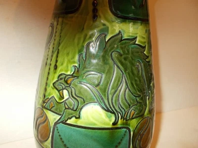 CH Brannam Barum SNARLING LION Vase Art Nouveau Frederick Braddon 31cms tall - Image 1 of 4
