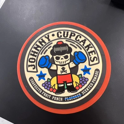 Novo SUAVECITO JOHNNY CUPCAKES Perfurador de Frutas FORTE Hold POMADE - Imagem 1 de 3