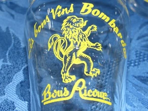 04E23 LOT 6 ANCIENS VERRE ÉMAILLÉ LES BONS VINS BOMBARDOS BOUS RICOUR LOON PLAGE - Picture 1 of 3