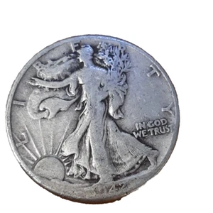 Moneda de plata Walking Liberty de medio dólar de 1/2 1942 P Philadelphia Mint 50C KM#142 - Imagen 1 de 16