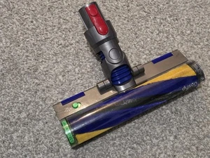 Dyson V15 Detect Slim Optic Fluffy Cleaner Head Soft Roller Floor 972522-01 - Picture 1 of 3