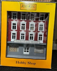 MTH Rail King York Ave Hotel  #30-9082 4 STORY HOTEL O gauge  scale Lighted - Picture 1 of 8