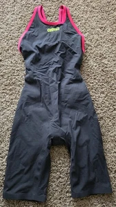 Arena Powerskin Carbon Flex VX DARK GREY FLOURESCENT RED Tech Suit Women 28 Used - Picture 1 of 4