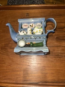 CARDEW DESIGN LTD ED "VINTAGE CUPBOARD"Teapot - Picture 1 of 12