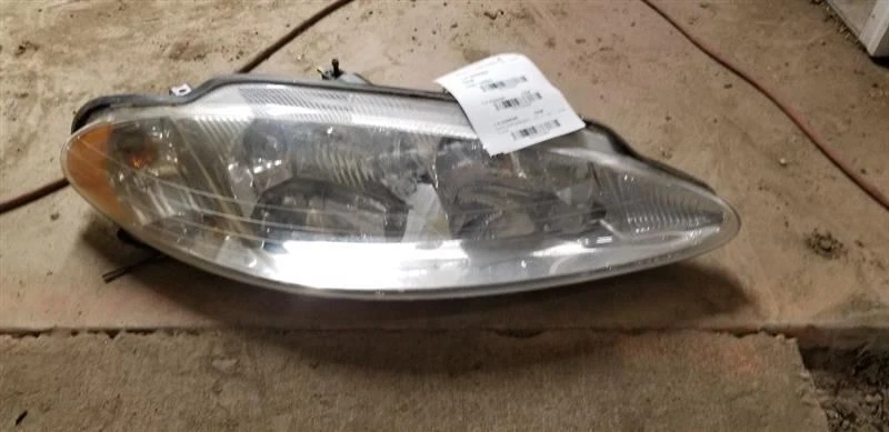 Faro derecho pasajero compatible con 98-04 INTREPID 1976405 Foto 1 de 1