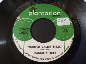 Jeannie C. Riley – Harper Valley P.T.A. VG++ Re-Issue 45 Plantation Record 1968 - Picture 1 of 2