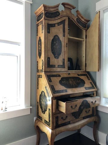 Decorative Provincial Secretary Hutch Cover