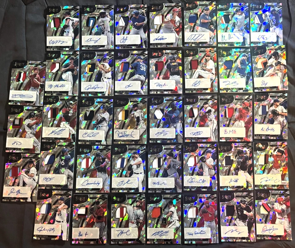 2022 Select 38 RC CRACKED ICE PRIZM SN# TO 25 RPA AUTO PATCH DURAN RYAN YEPEZ - Image 1 of 4