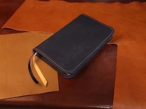 Navy Blue Cowhide Personal Size Bible with Lt Brown Sheepskin Liner - Picture 1 of 11