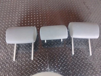 2010-2014 Volkswagen Golf GTI Rear Headrest Seat Cloth Head Rests  Foto 1 de 4