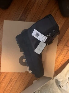 Size 9 - adidas Yeezy Boot 950 Pirate Black men's - Picture 1 of 6