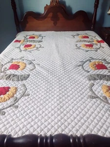 Hand stitched Vintage Quilt With Early Antique Fabrics - Picture 1 of 10