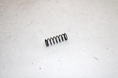 Muelle de válvula de escape Polaris OEM 7041704-03 Q960 Foto 1 de 4