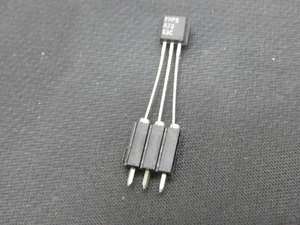 3 PIN MACHINED PIN TRANSISTOR SOCKET - LOT OF 5 - USA SELLER FAST SHIPPING - Picture 1 of 3