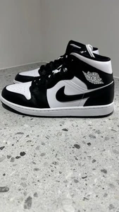 Nike W Air Jordan 1 Mid Panda Size Uk 9 Women’s - Picture 1 of 7