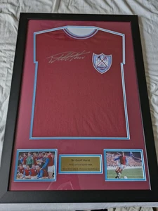 West Ham Sir Geoff Hurst Signed and Framed 1964 FA Cup Final Shirt with COA. - Picture 1 of 8