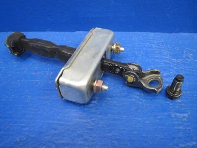 2006 TOYOTA SIENNA LEFT FRONT DRIVER DOORSTOP, STOPPER, DOOR STRIKER OEM. B56 - Image 1 of 4