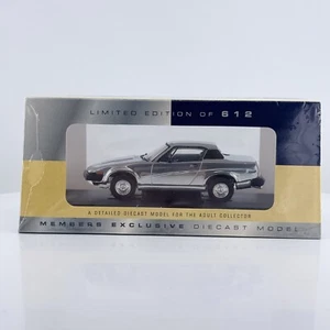 Vanguards Collectors Club VA10506 LCC25 Cromo Triumph TR7 V8 SCATOLA SIGILLATA - Foto 1 di 7