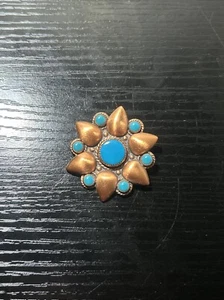 Vintage BELL Trading Post Solid COPPER & Faux Turquoise Flower Sun Brooch Pin - Picture 1 of 5