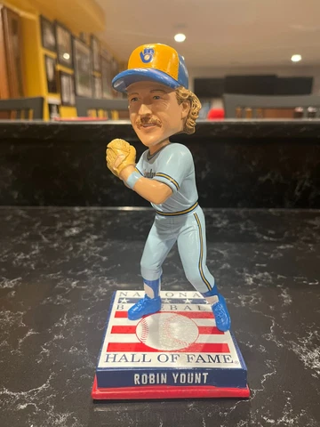Limited Edition Hall of Fame Robin Yount Bobblehead-Individually Numbered Cover