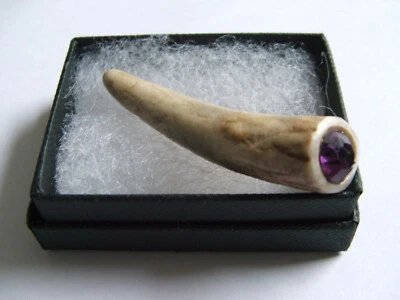 Scot Deer Antler horn pin brooch Amethyst colour - Image 1 of 4