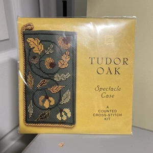 Tudor Oak Spectacle Eyeglasses Case Counted Cross Stitch Kit New from UK - Picture 1 of 2