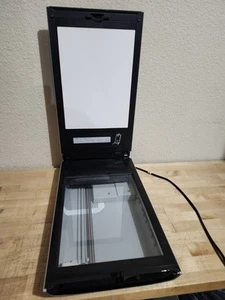 CANON CANOSCAN 9000F COLOR IMAGE FLATBED FILM SCANNER TESTED WORKING K10346 - Picture 1 of 14