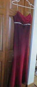 Cache Womens Long Gown Size 8 Burgundy Spaghetti Straps 100% Polyester Zip Back - Picture 1 of 8