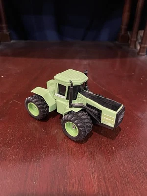 1/64 Case IH Steiger Panther CP1400 Green Toy Tractor - Image 1 of 4